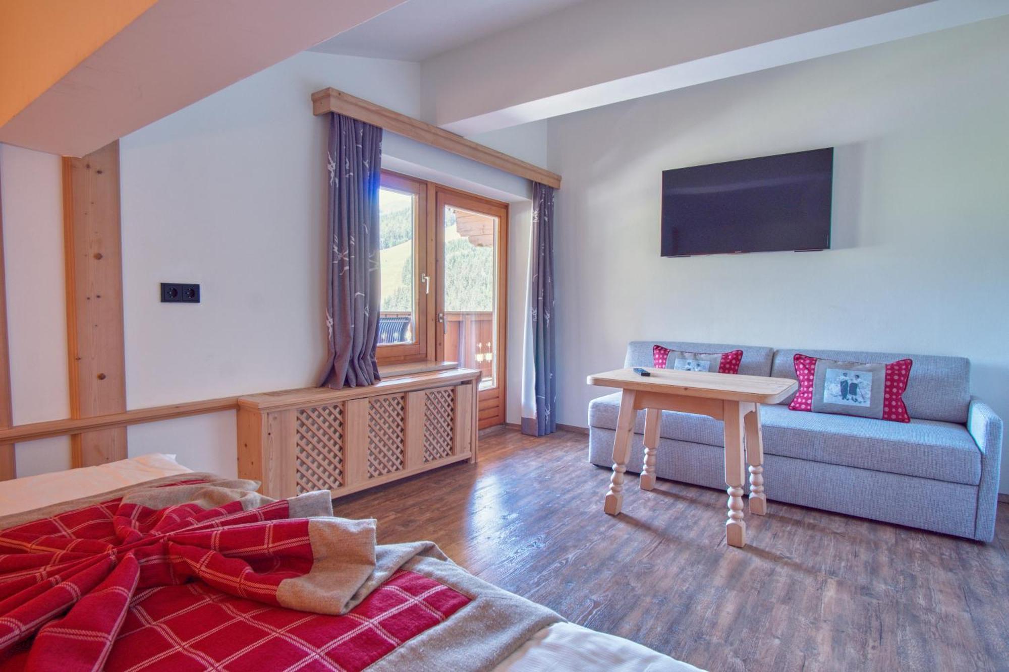 Landhaus Saalbach - Joker Card Included In Summer Room photo